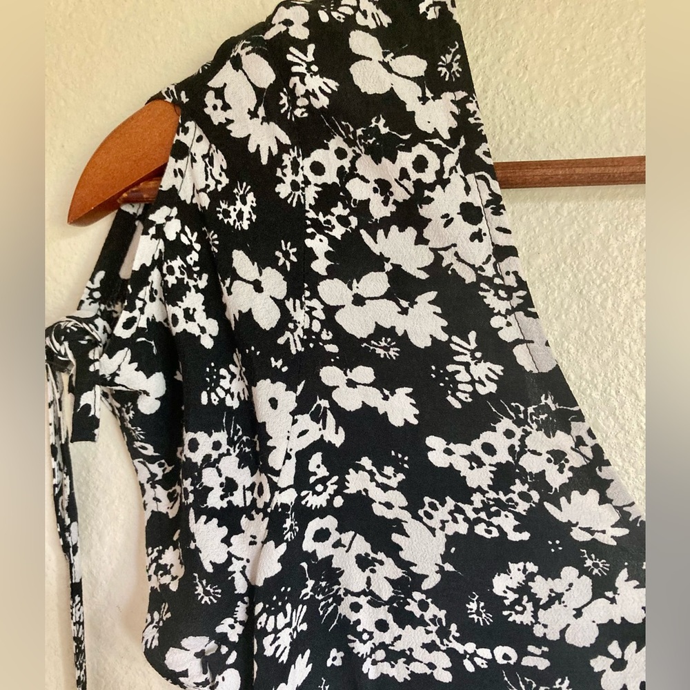 Express Romper - Picture 10 of 12